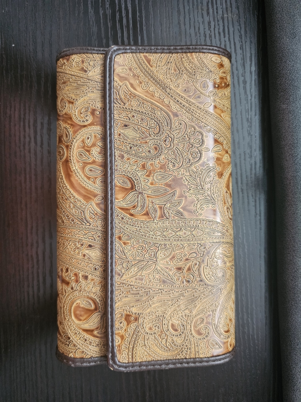 Relic Brown Gold Embossed Paisley Trifold Wallet Y2K Boho Western